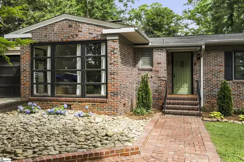 Exterior - 211 Grace Ave, Easley, SC 29640 photo 4 of 10