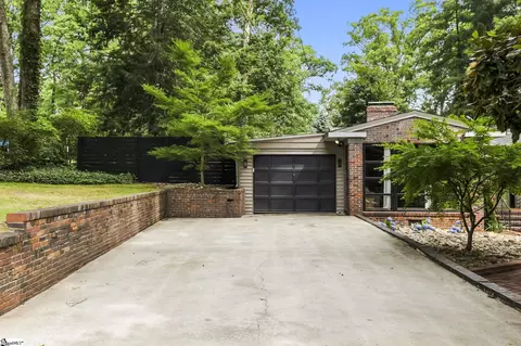 Exterior - 211 Grace Ave, Easley, SC 29640 photo 3 of 10