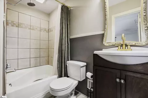 Bath - 211 Grace Ave, Easley, SC 29640 photo 3 of 3