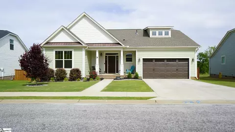 315 Glendon St, Greer, SC 29651