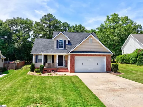 Exterior - 112 Royal Dr, Williamston, SC 29697 photo 8 of 10