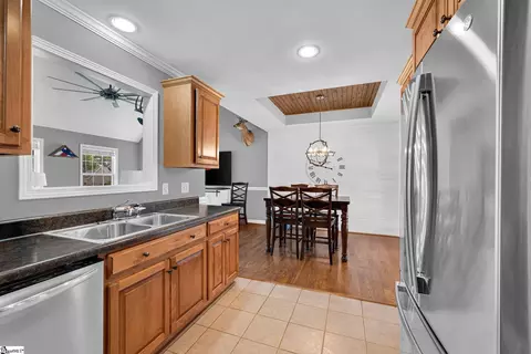 Kitchen - 112 Royal Dr, Williamston, SC 29697 photo 4 of 4