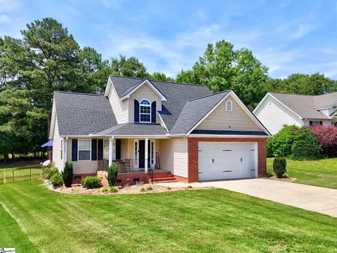 Exterior - 112 Royal Dr, Williamston, SC 29697 photo 10 of 10