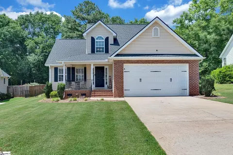 112 Royal Dr, Williamston, SC 29697