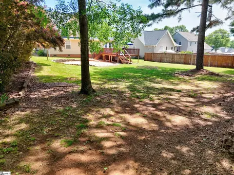 Exterior - 112 Royal Dr, Williamston, SC 29697 photo 6 of 10