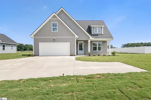 2741 Friendship Church Rd, Gray Court, SC 29645