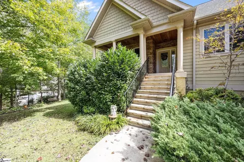 40 Mountain Shadows Dr, Leicester, NC 28748