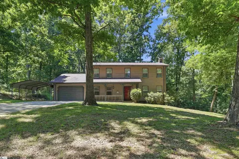 127 Robinwood Ln, Pelzer, SC 29669