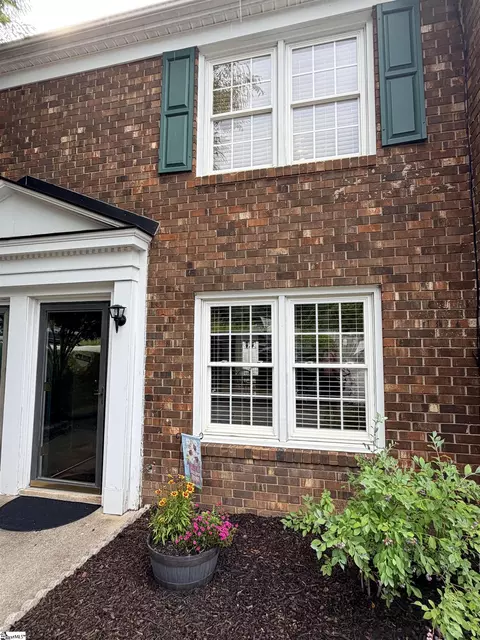 1 Hartsville Dr # 27, Taylors, SC 29687