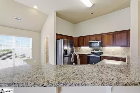 Kitchen - 105 Eagles View Ct, Easley, SC 29642 photo 2 of 4
