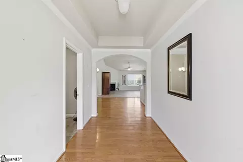 Entry Way - 105 Eagles View Ct, Easley, SC 29642 photo 3 of 7