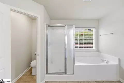Bath - 105 Eagles View Ct, Easley, SC 29642 photo 2 of 2