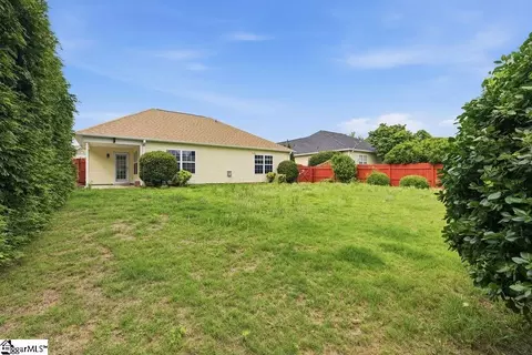 Exterior - 105 Eagles View Ct, Easley, SC 29642 photo 3 of 4