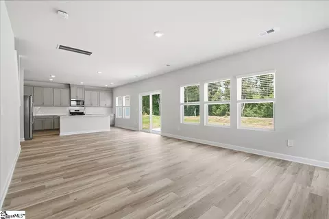 1524 Switchback Cir, Moore, SC 29369 photo 9