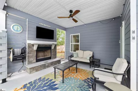 Exterior - 6 Pine Knott Dr, Pelzer, SC 29669 photo 5 of 10