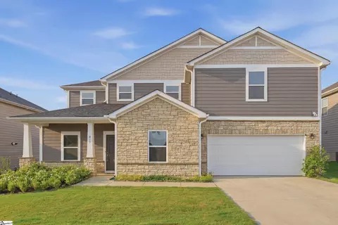817 Elgon Walk Dr, Fountain Inn, SC 29644