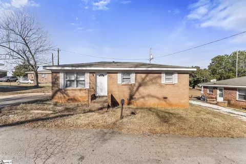 103 Linda Dr, Seneca, SC 29678
