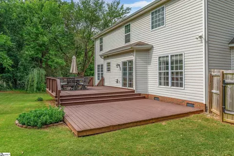 Exterior - 121 Steepleview Ct, Greer, SC 29651 photo 6 of 10