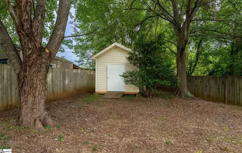 Exterior - 121 Steepleview Ct, Greer, SC 29651 photo 8 of 10
