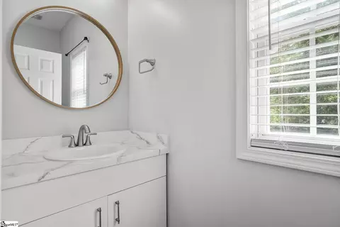 Bath - 162 Cleveland Rd, Honea Path, SC 29654 photo 3 of 4