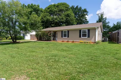 204 Rainbow Dr, Greenville, SC 29617
