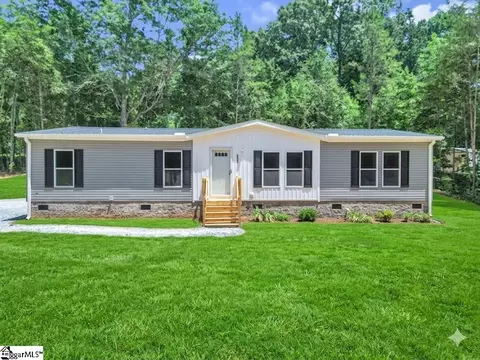 111 Montague Ln, Liberty, SC 29657