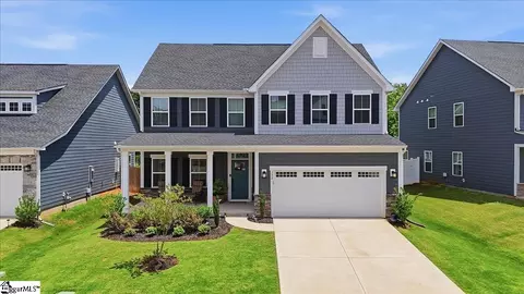 132 Dunroyal Rd, Fountain Inn, SC 29644