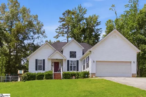 103 Pinebark Ln, Greenwood, SC 29649