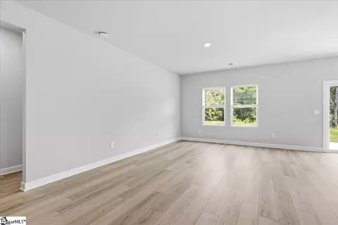 1520 Switchback Cir, Moore, SC 29369 photo 9