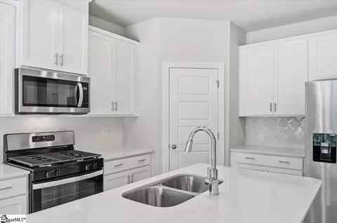 1520 Switchback Cir, Moore, SC 29369 photo 12