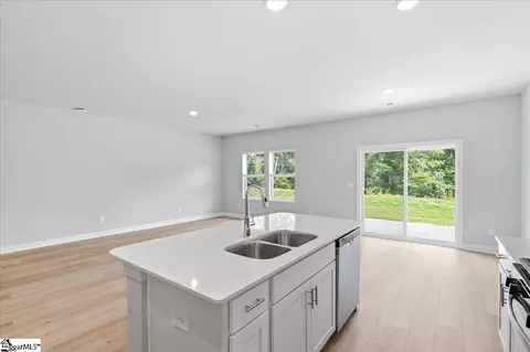 1520 Switchback Cir, Moore, SC 29369 photo 10
