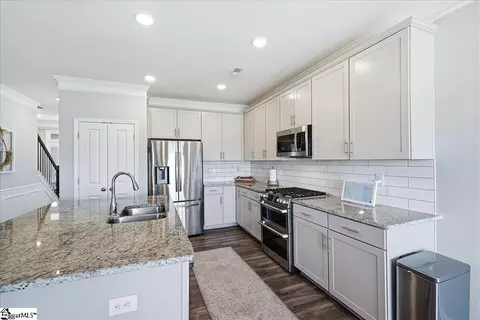 Kitchen - 429 Basalt Ct, Easley, SC 29642 photo 5 of 5