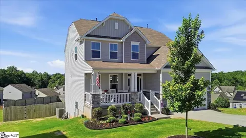 Exterior - 429 Basalt Ct, Easley, SC 29642 photo 3 of 7