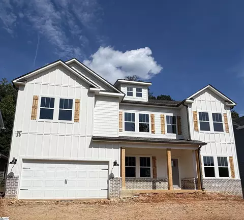 108 Woodland Chase Ct, Simpsonville, SC 29681