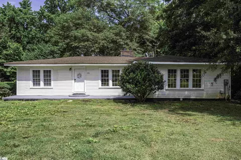 190 N Street Ext, Wellford, SC 29385