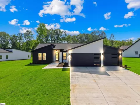 2027 Blessed Dr, Inman, SC 29349