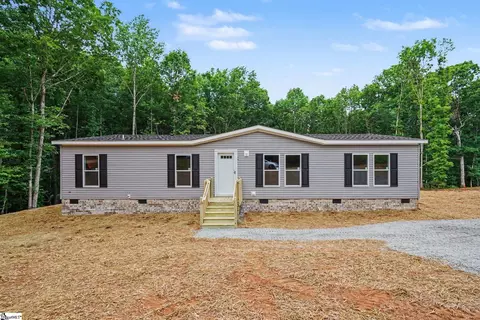407 Cedar Ridge Dr, Liberty, SC 29657