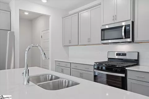 1521 Switchback Cir, Moore, SC 29369 photo 11