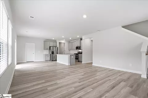 1521 Switchback Cir, Moore, SC 29369 photo 15