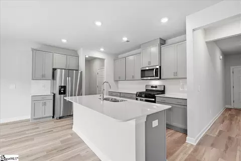 1521 Switchback Cir, Moore, SC 29369 photo 8