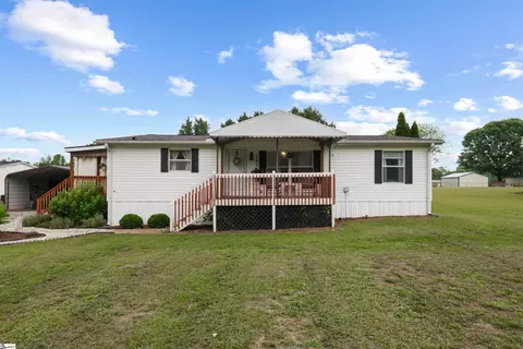 143 Perry Rd, Woodruff, SC 29388