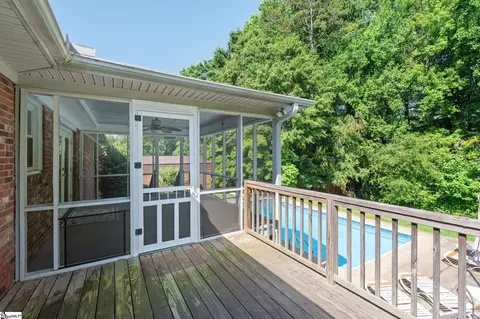 Exterior - 200 Echo Cir, Easley, SC 29642 photo 5 of 15