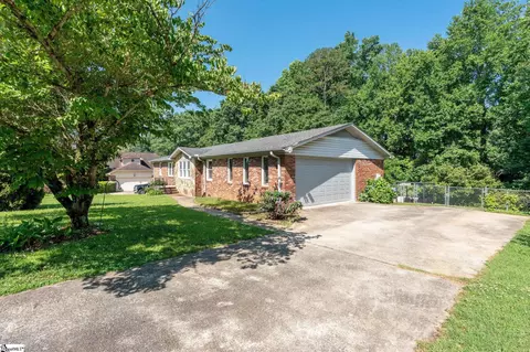 Exterior - 200 Echo Cir, Easley, SC 29642 photo 15 of 15
