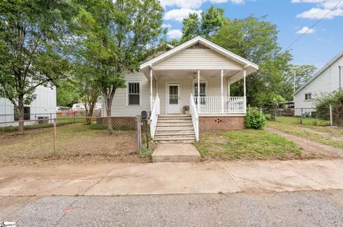 303 Front St, Easley, SC 29640