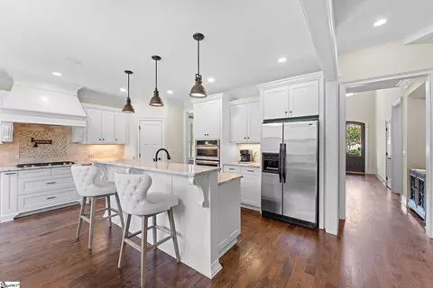 Kitchen - 147 Stone Gate Dr, Duncan, SC 29334 photo 2 of 3