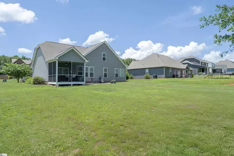 Exterior - 521 Turning Leaf Ln, Greer, SC 29651 photo 4 of 6