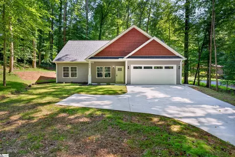 180 Anita Dr, Spartanburg, SC 29302