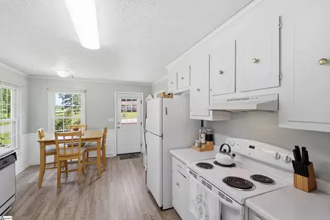 Kitchen - 100 Elm Ct, Easley, SC 29642 photo 1 of 3