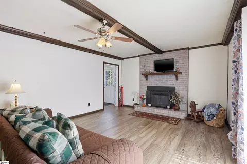 Living - 100 Elm Ct, Easley, SC 29642 photo 1 of 3