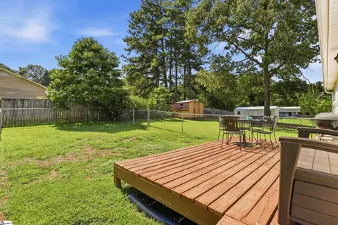 Exterior - 100 Elm Ct, Easley, SC 29642 photo 2 of 8